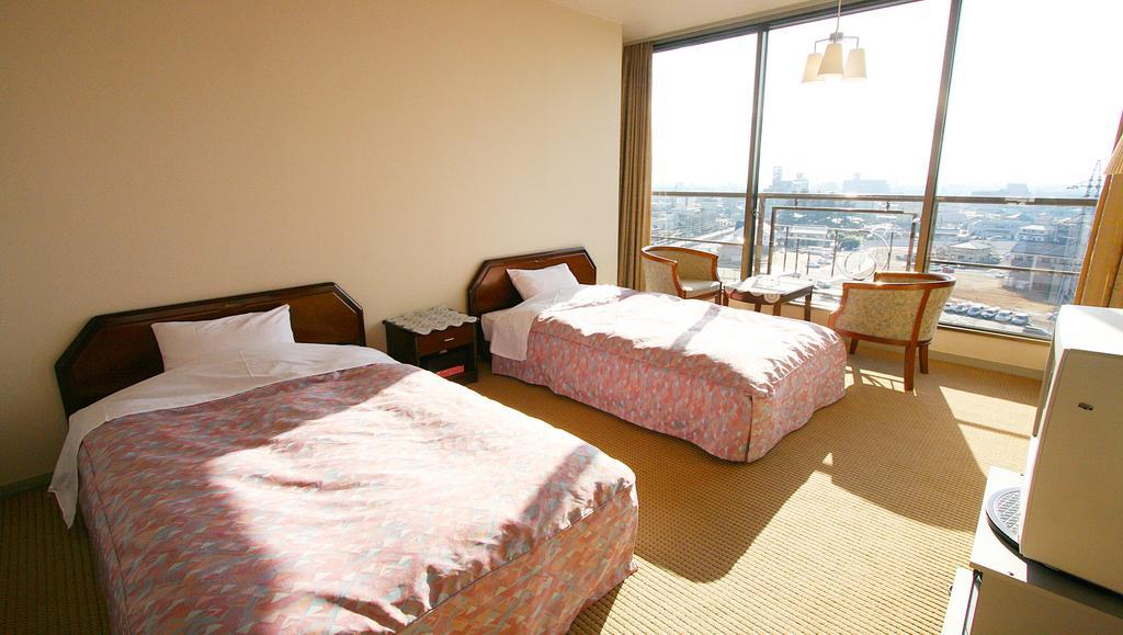 Hotel Hana Isawa Fuefuki Екстер'єр фото